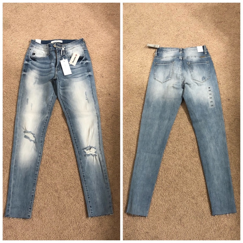 Buckle Jeans